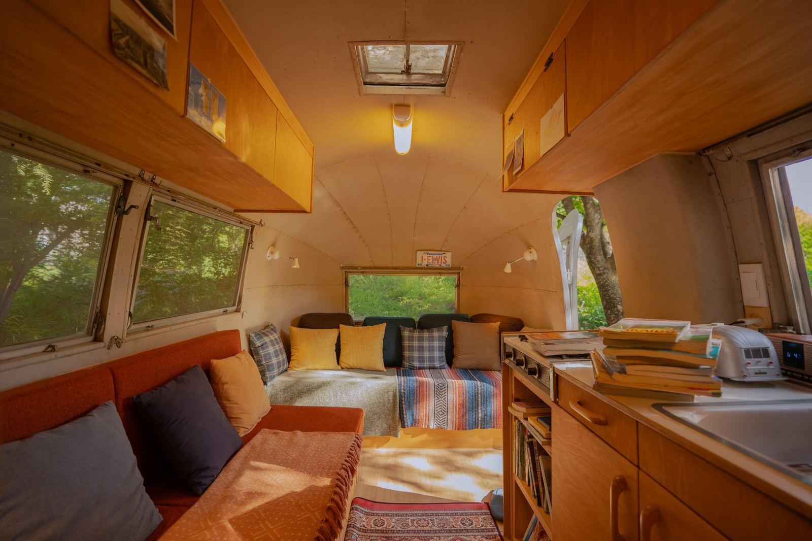 Airstream Bambi II Image 6